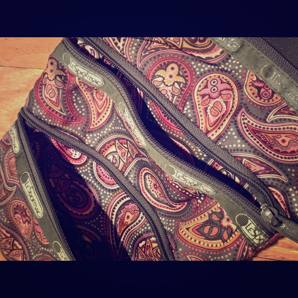 LeSport Sac 3 zipper crossbody